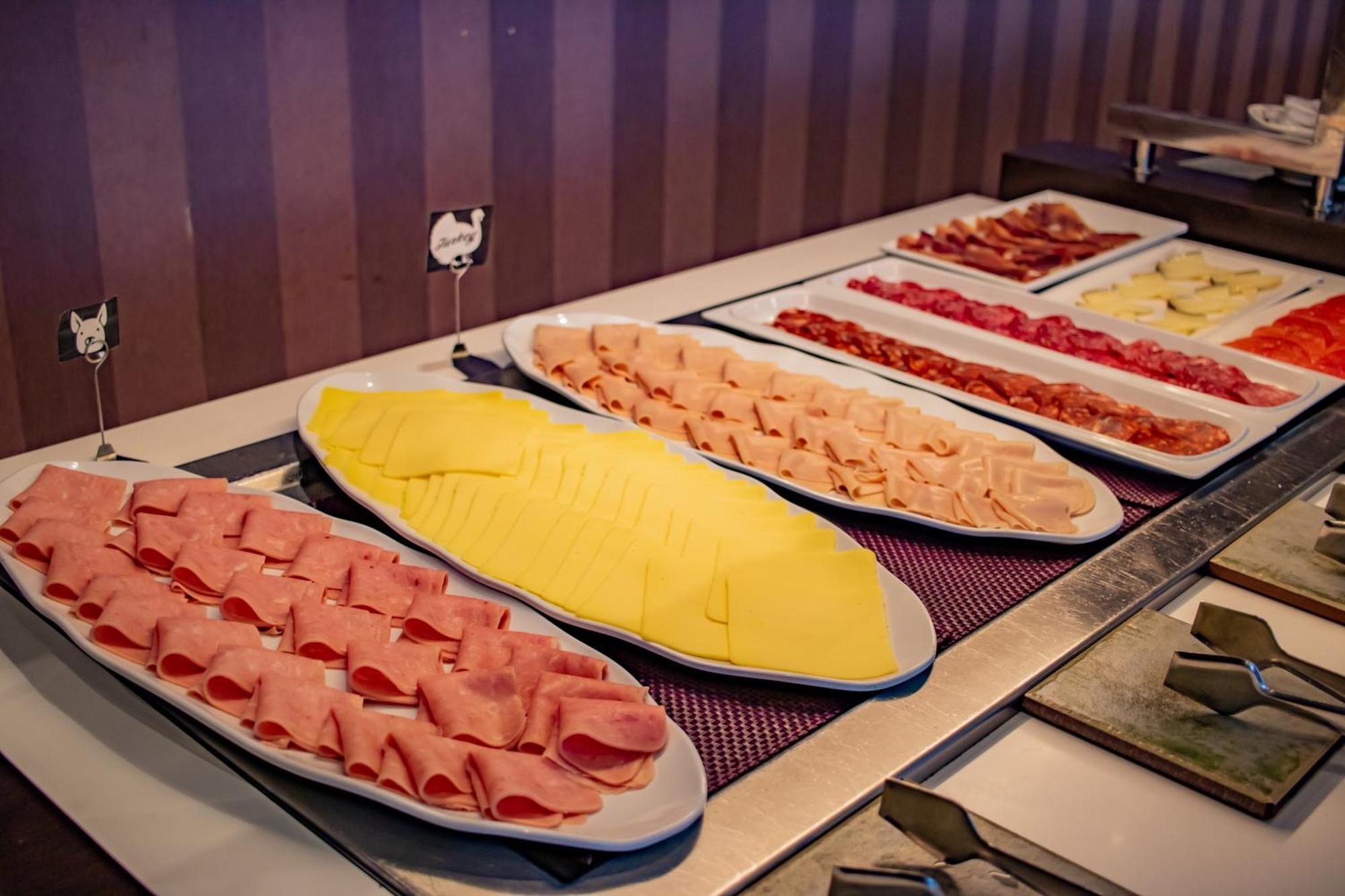 Yit 비아 세비야 마이레나 마리나데알자라프 외부 사진